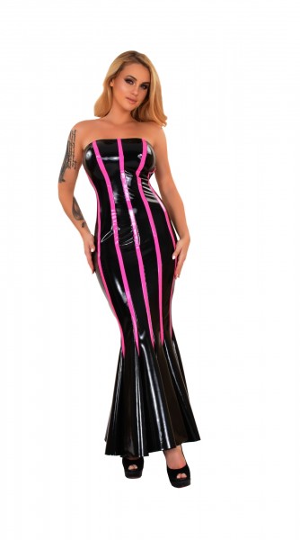 Langes Datex-Kleid mit ausgestelltem Teil am unteren Rand und pinken Latexstreifen
