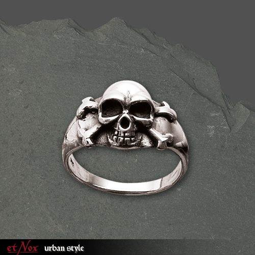Ring 'Pirate Skull'