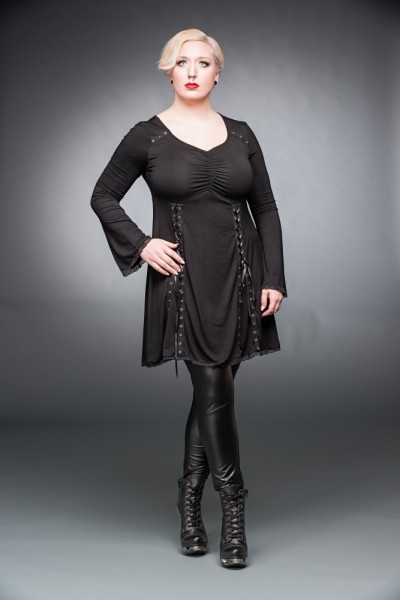 Schwarzes Kleid mit V-Ausschnitt und Schnürung